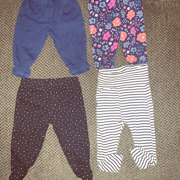 4 pairs of pants size 3 months - Picture 1 of 1